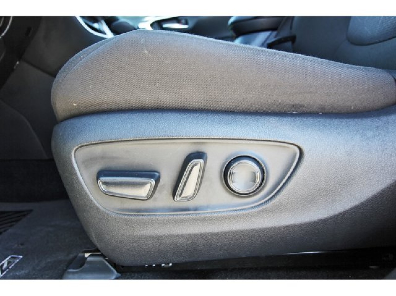 2022 Toyota RAV4 XLE Green at TX Auto Group