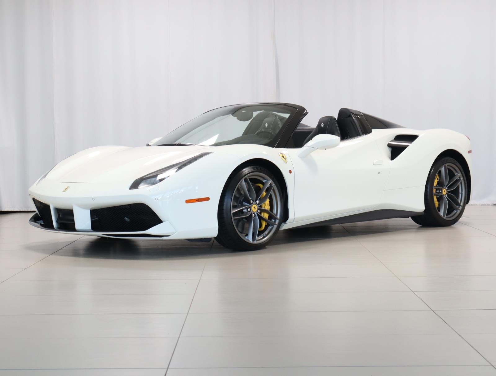 2018 Ferrari 488 Spider photo 3