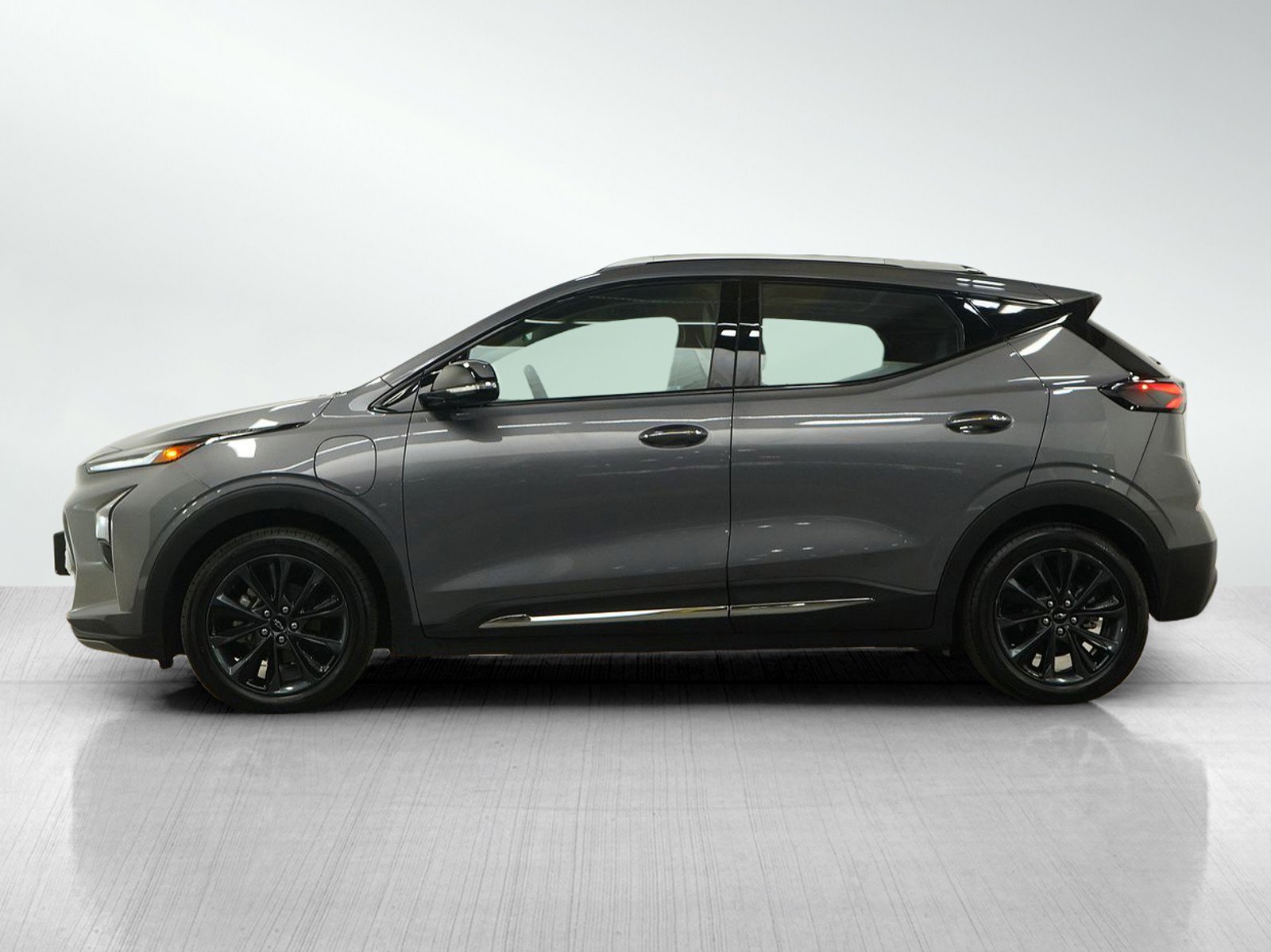 Used 2022 Chevrolet Bolt EUV Premier with VIN 1G1FZ6S00N4125525 for sale in Minneapolis, Minnesota