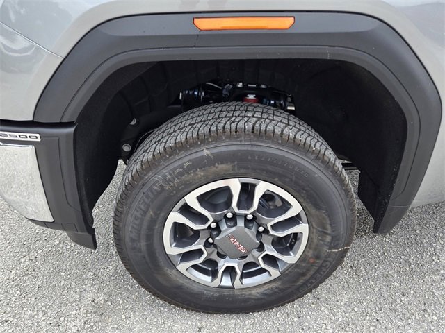 2026 Gmc Sierra 2500 HD SLE photo 4