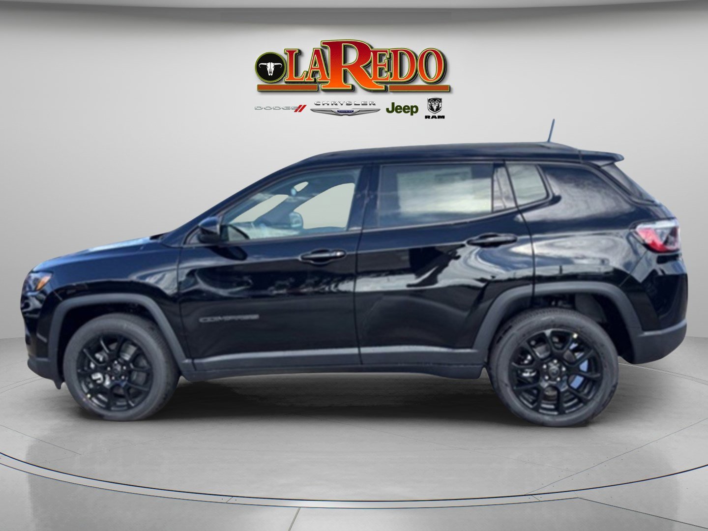 2026 Jeep Compass Latitude Altitude photo 2