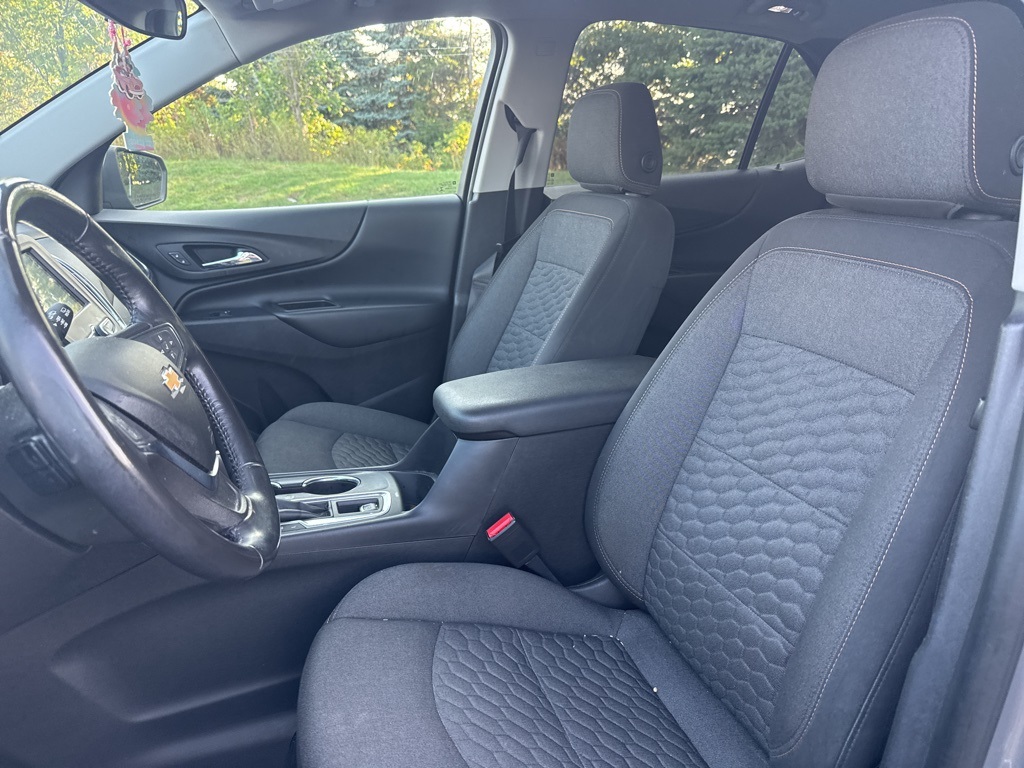 2019 Chevrolet Equinox LT photo 5