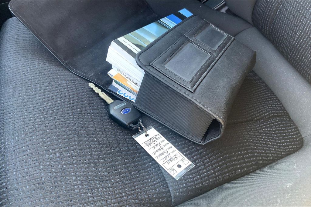 2022 Subaru Ascent Base photo 11