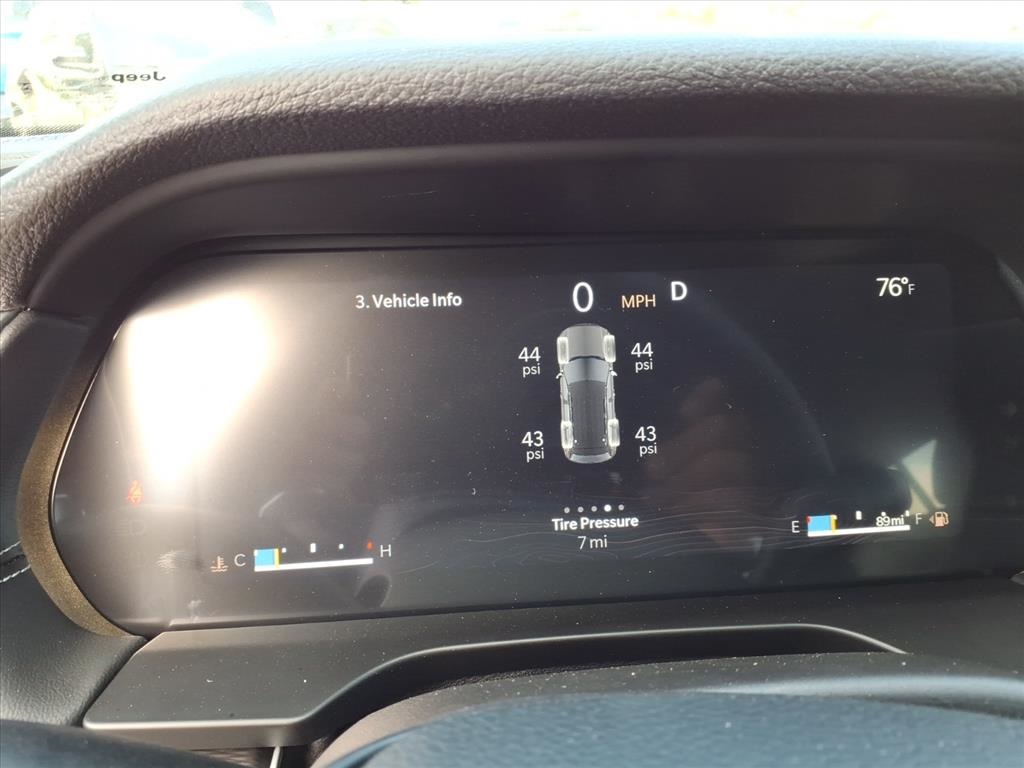 2025 Jeep Grand Cherokee Laredo Altitude photo 20