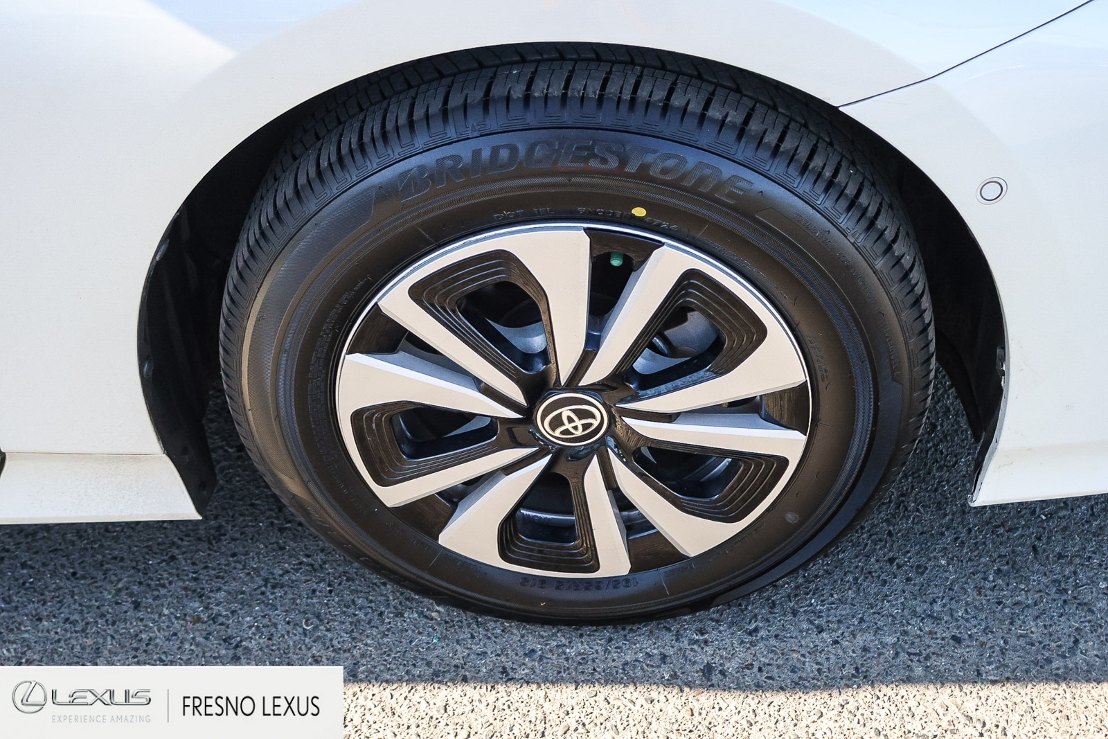 2018 Toyota Prius Prime Advanced photo 9