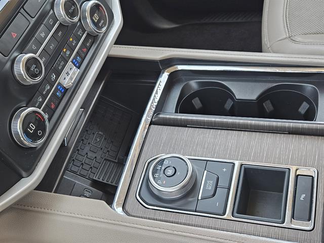 2022 Ford Expedition Limited photo 15