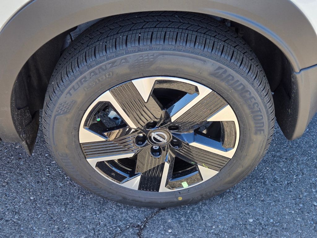 2026 Nissan Kicks SV photo 4