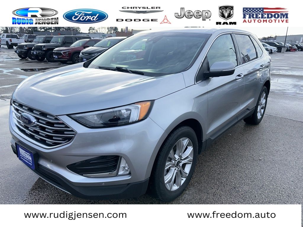 2024 Ford Edge Titanium's photo