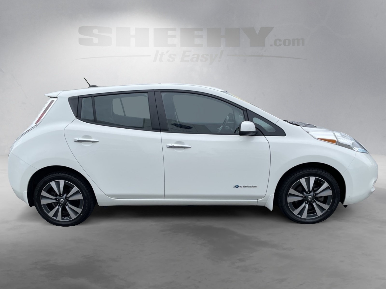 Used 2017 Nissan LEAF SV with VIN 1N4BZ0CP4HC308201 for sale in Springfield, VA