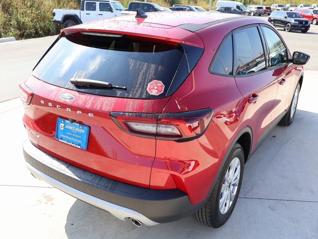2025 Ford Escape Active photo 5
