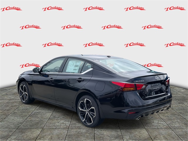 2025 Nissan Altima 2.5 SR photo 4