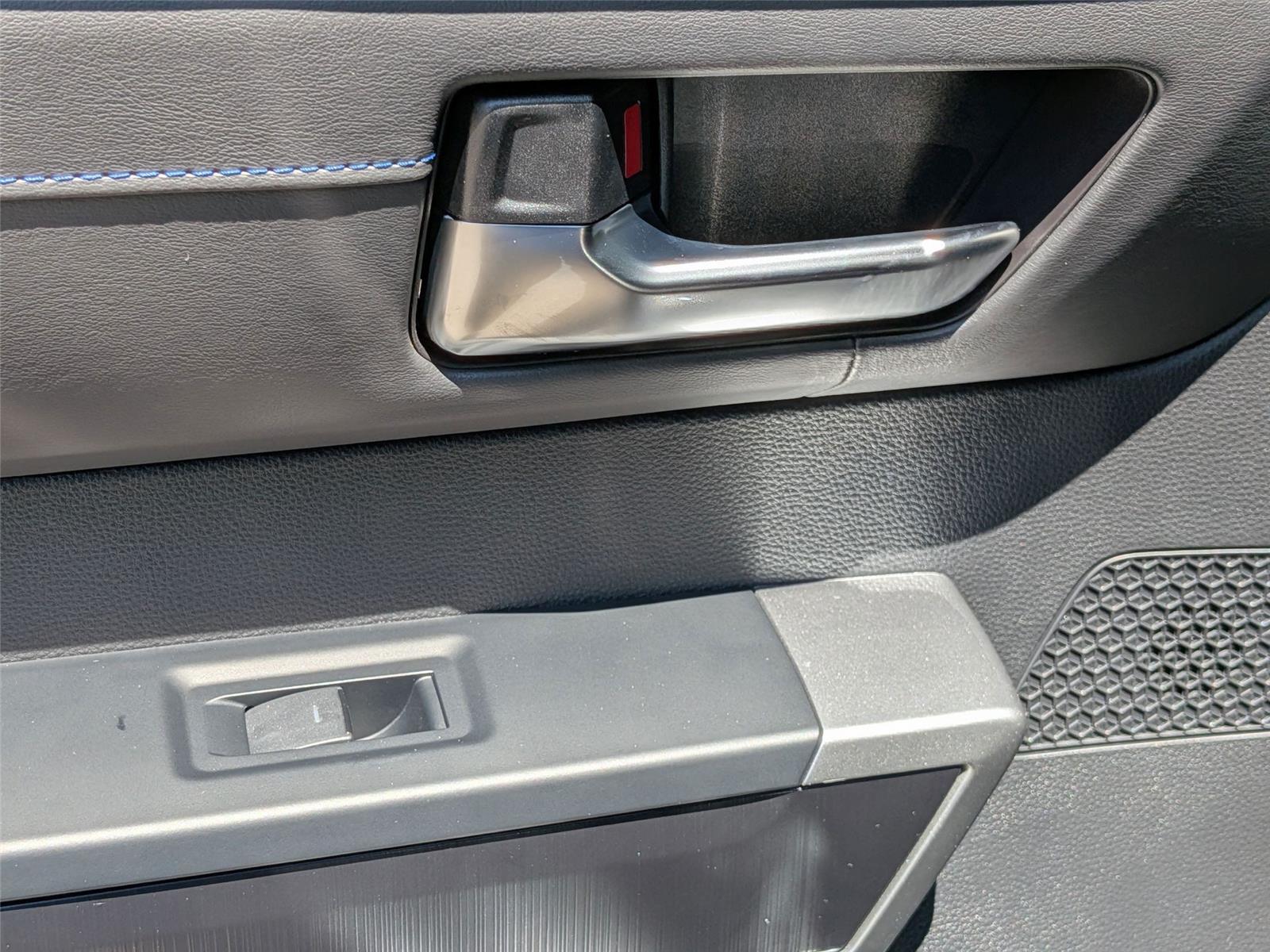 2025 Toyota Sequoia Platinum photo 19