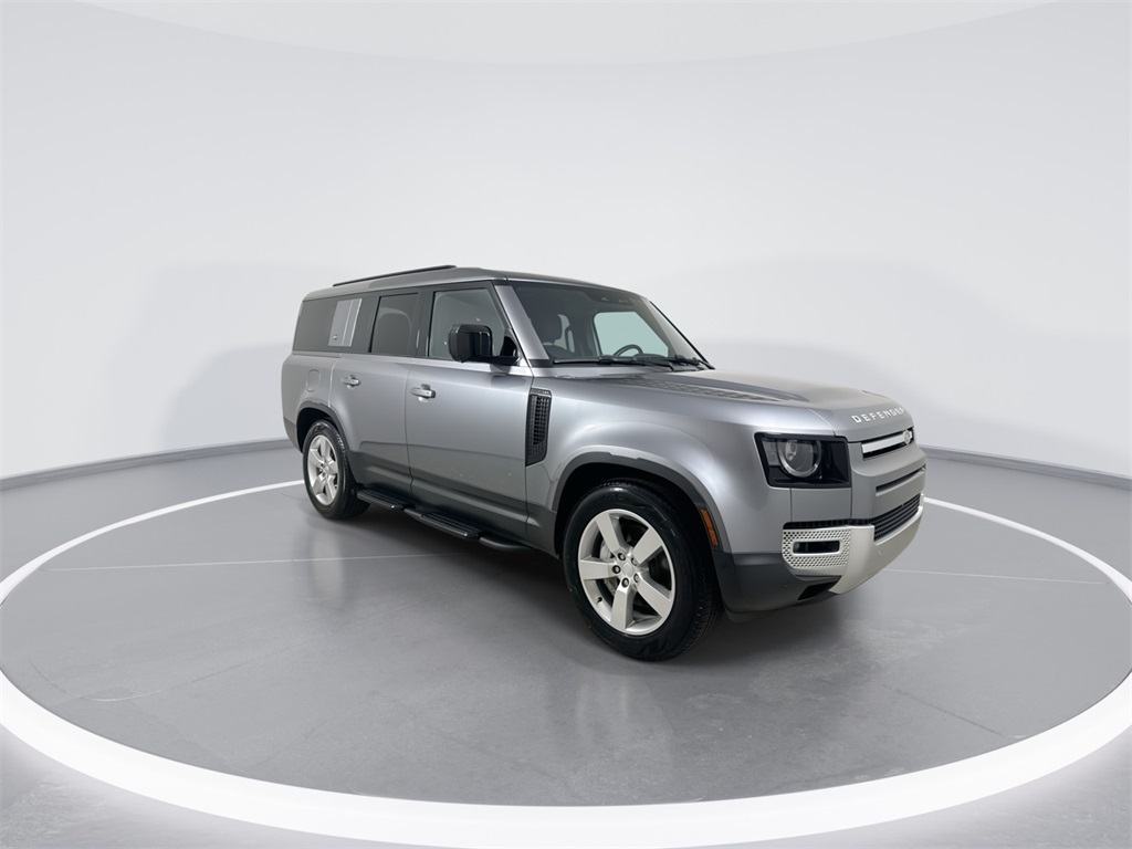 2024 Land Rover Defender S photo 2
