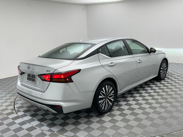 2024 Nissan Altima 2.5 SV photo 4