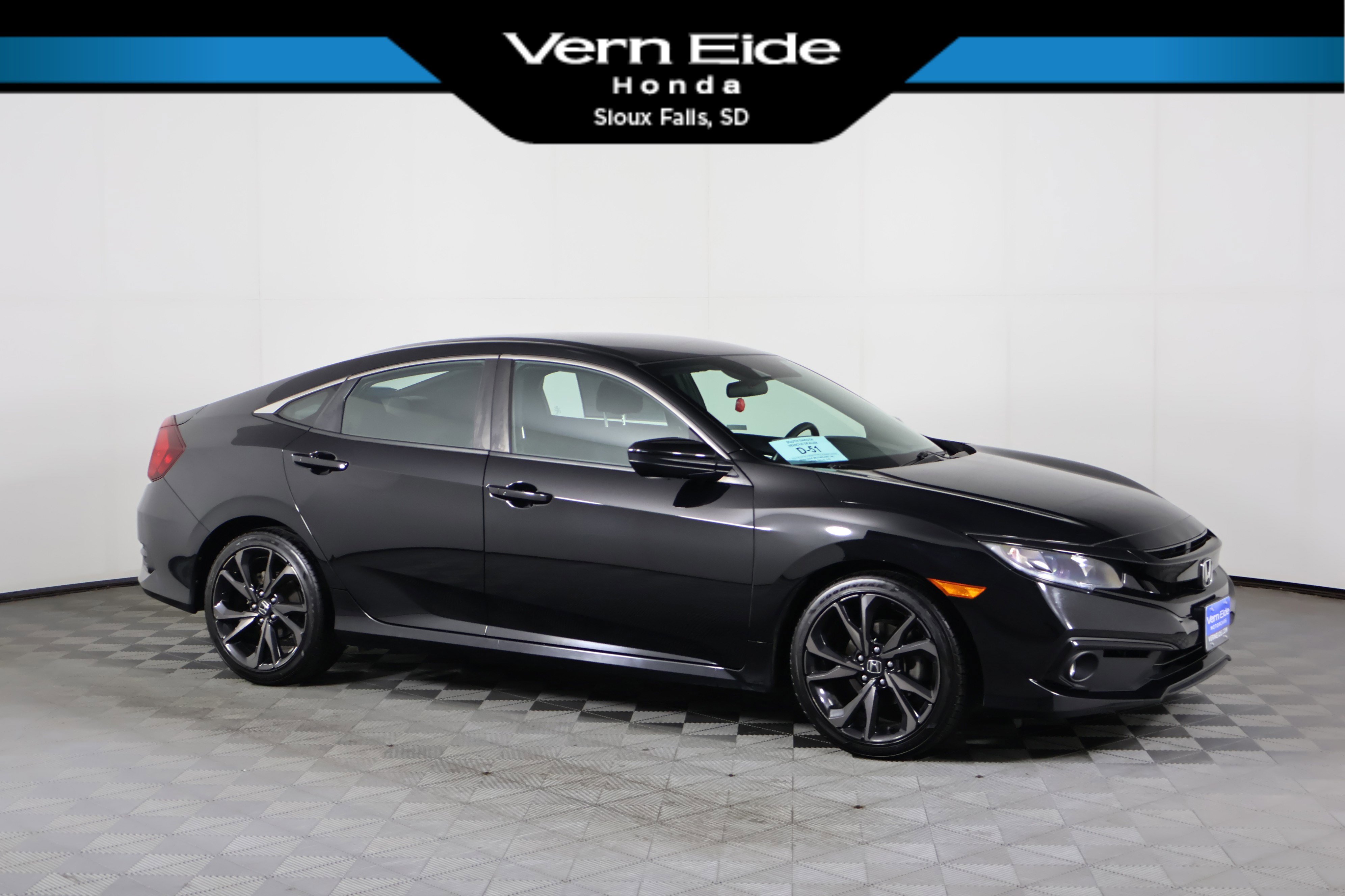 2020 Honda Civic Sport's photo