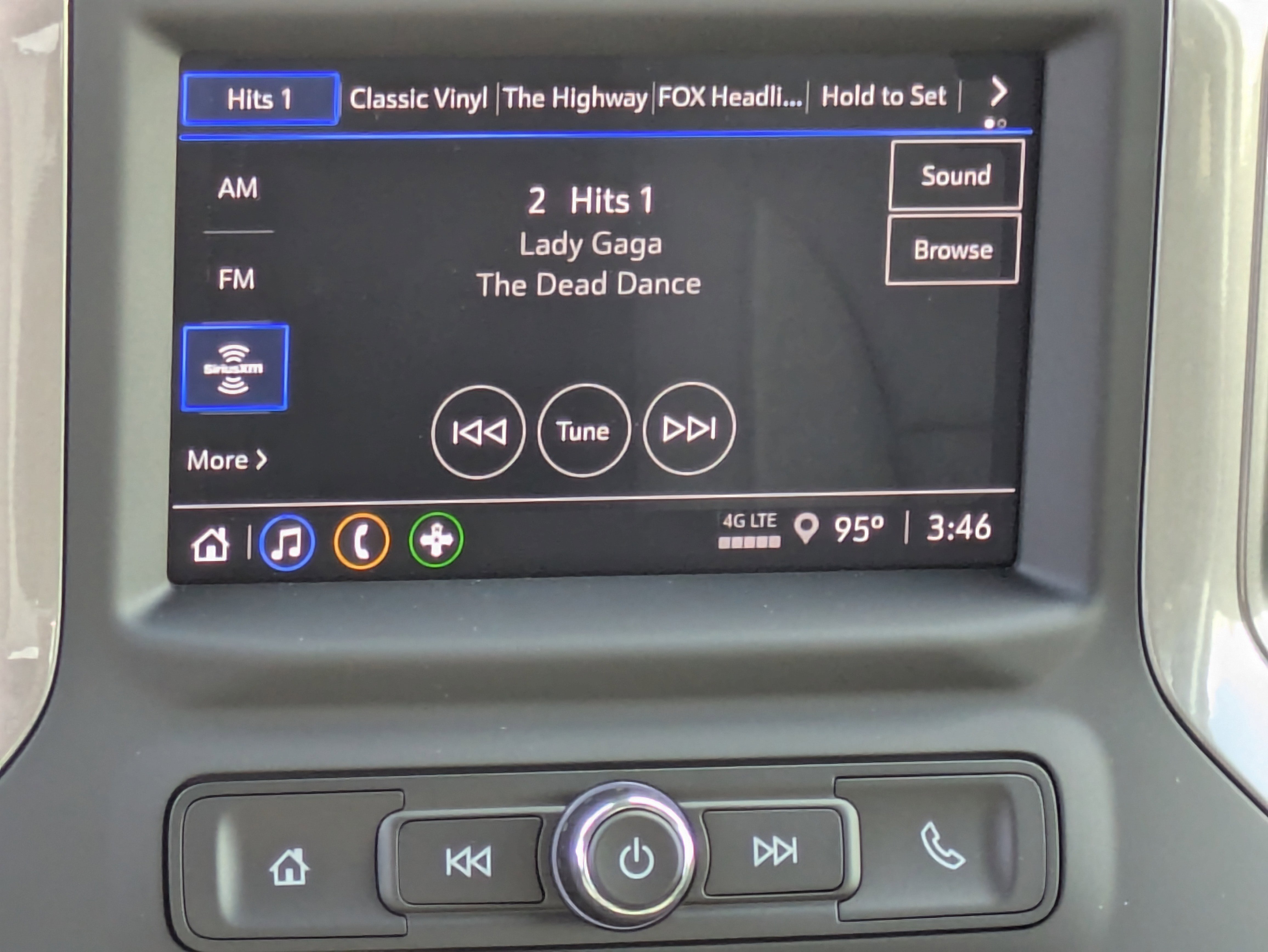 2026 Chevrolet Silverado 1500 Custom photo 4