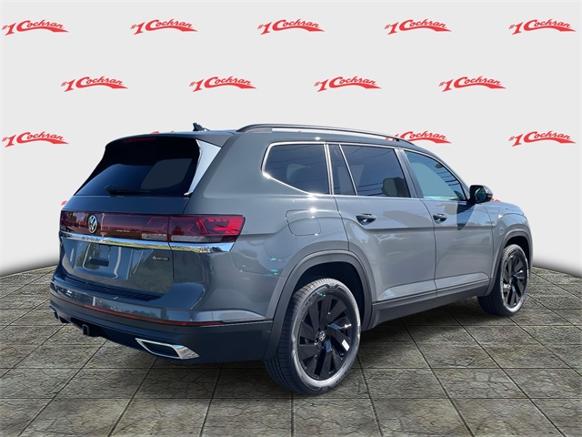 2026 Volkswagen Atlas SE Technology photo 2