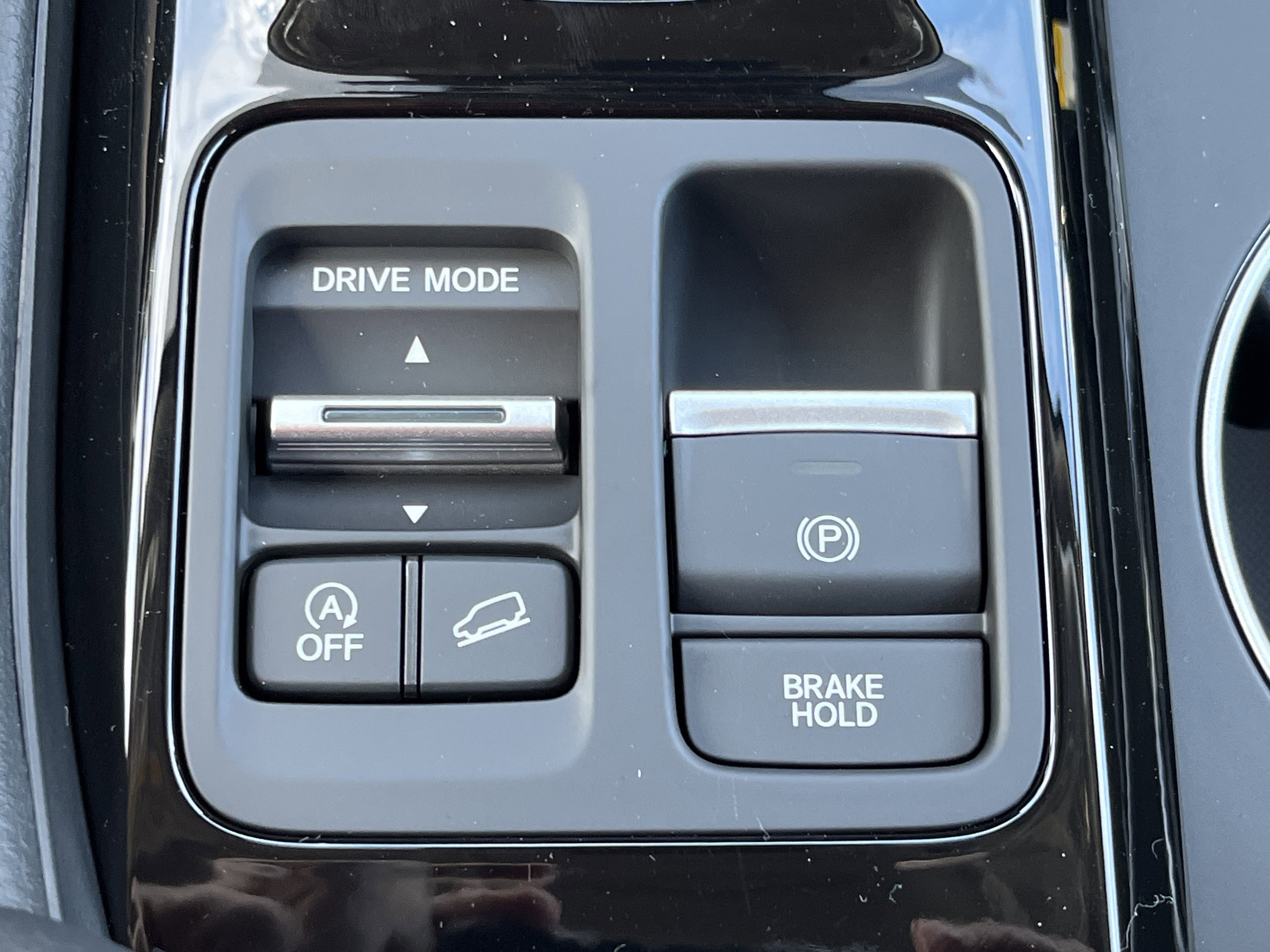 2025 Honda Pilot Elite photo 2