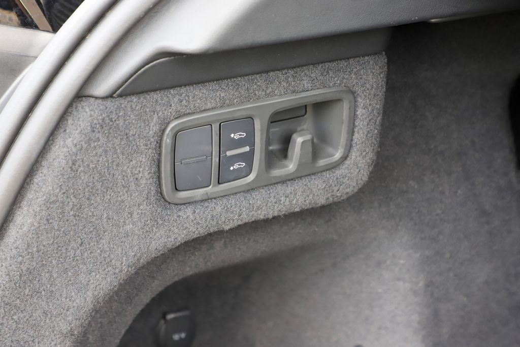 2021 Lamborghini Urus photo 41