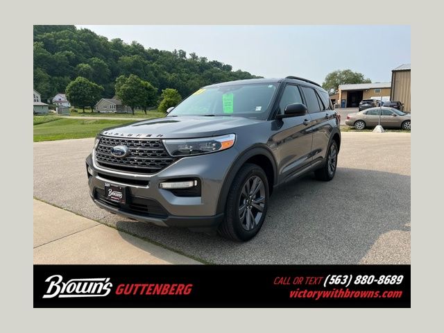 2023 Ford Explorer XLT's photo