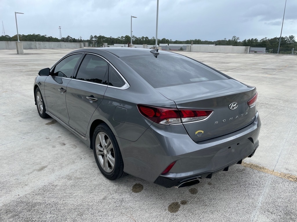 2018 Hyundai Sonata Sport photo 2