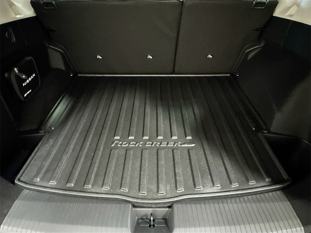 2026 Nissan Rogue SV photo 15