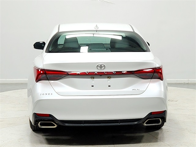 2022 Toyota Avalon XLE photo 4