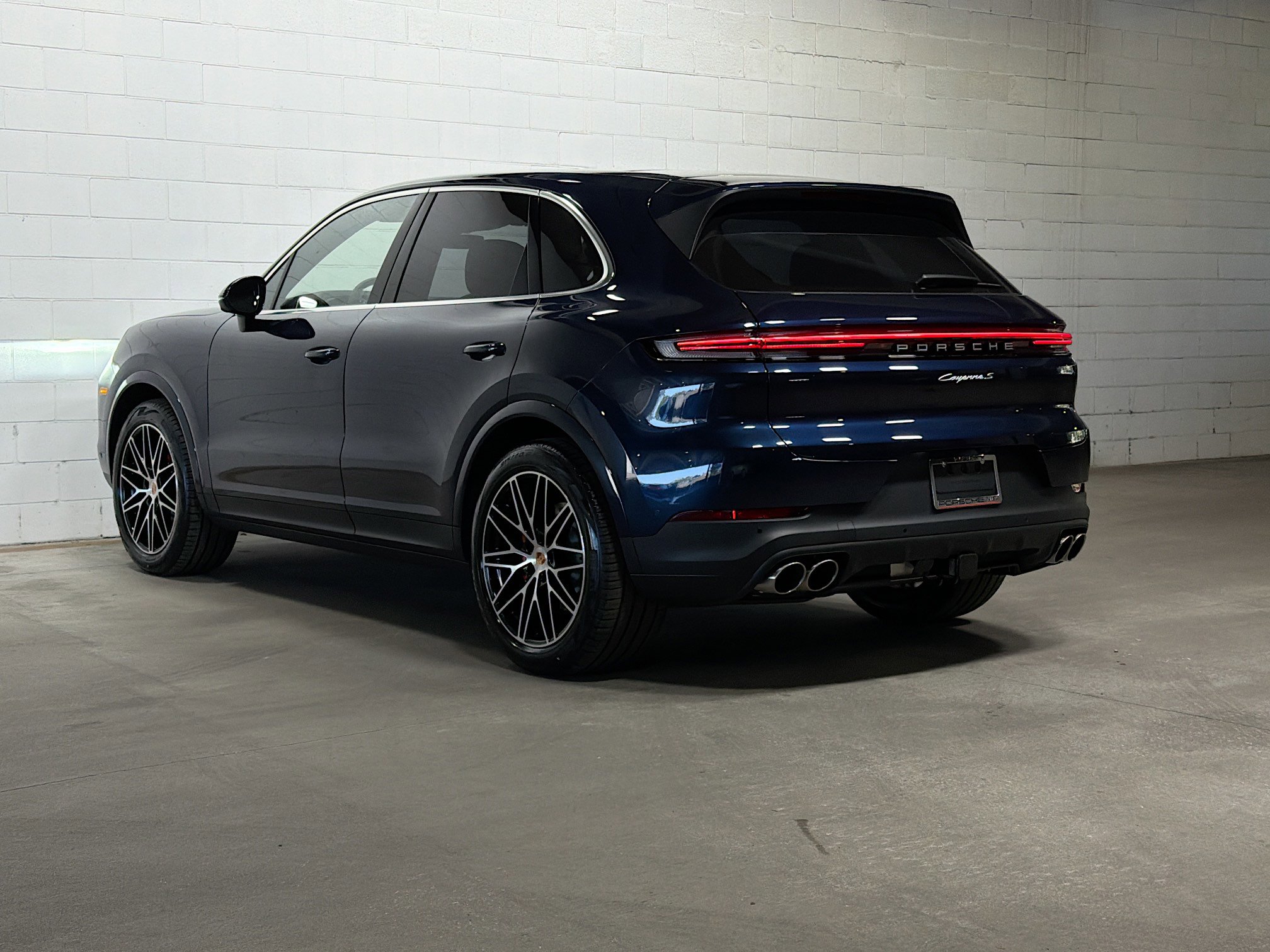 2026 Porsche Cayenne S photo 3