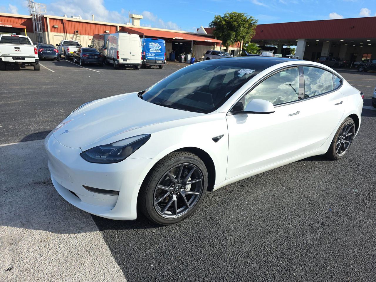 2022 Tesla Model 3 Base's photo