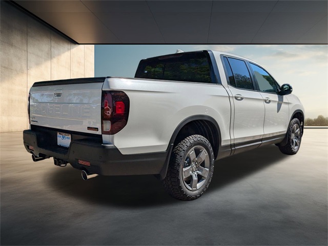 2025 Honda Ridgeline TrailSport photo 4