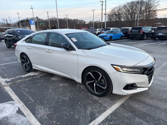 2022 Honda Accord Sport SE's photo