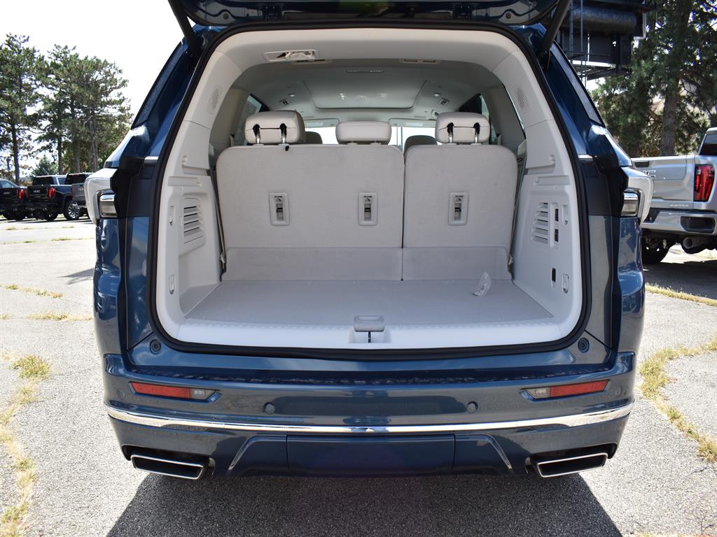 2026 Buick Enclave Avenir photo 8