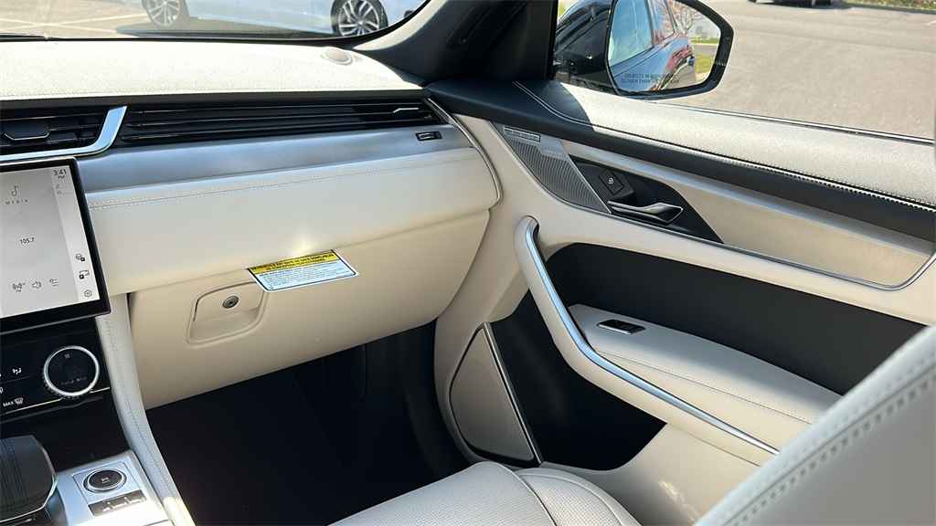 2026 Jaguar F-PACE P250 R-Dynamic S photo 27