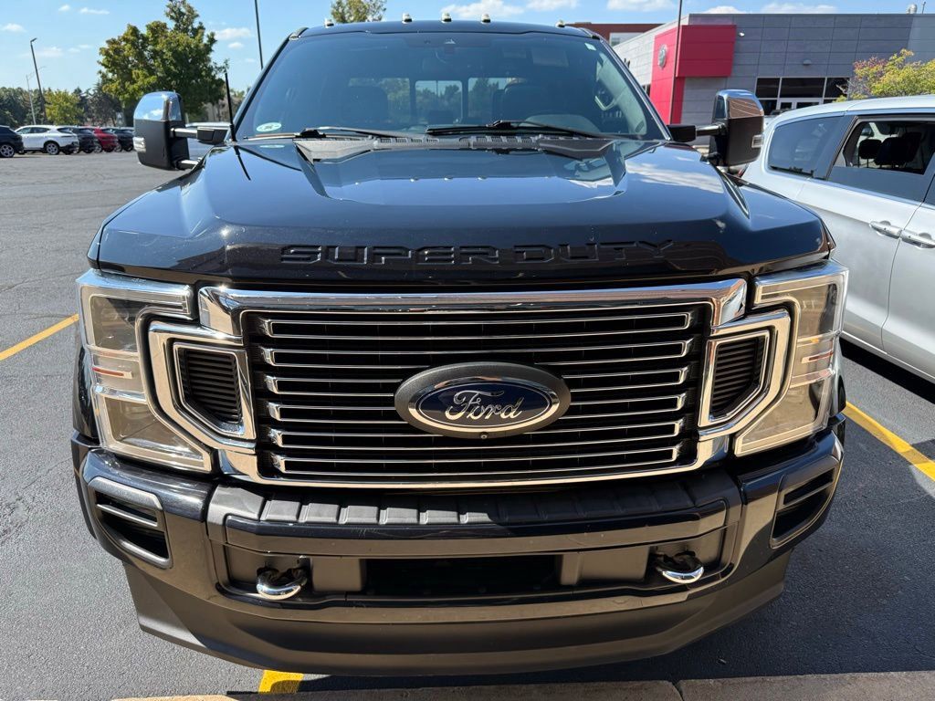 2020 Ford F-450 Platinum photo 2