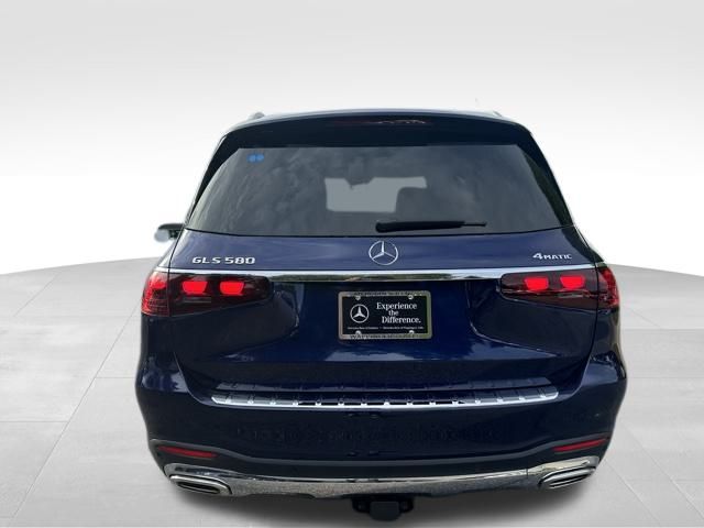 2026 Mercedes Benz GLS 580 4MATIC photo 3