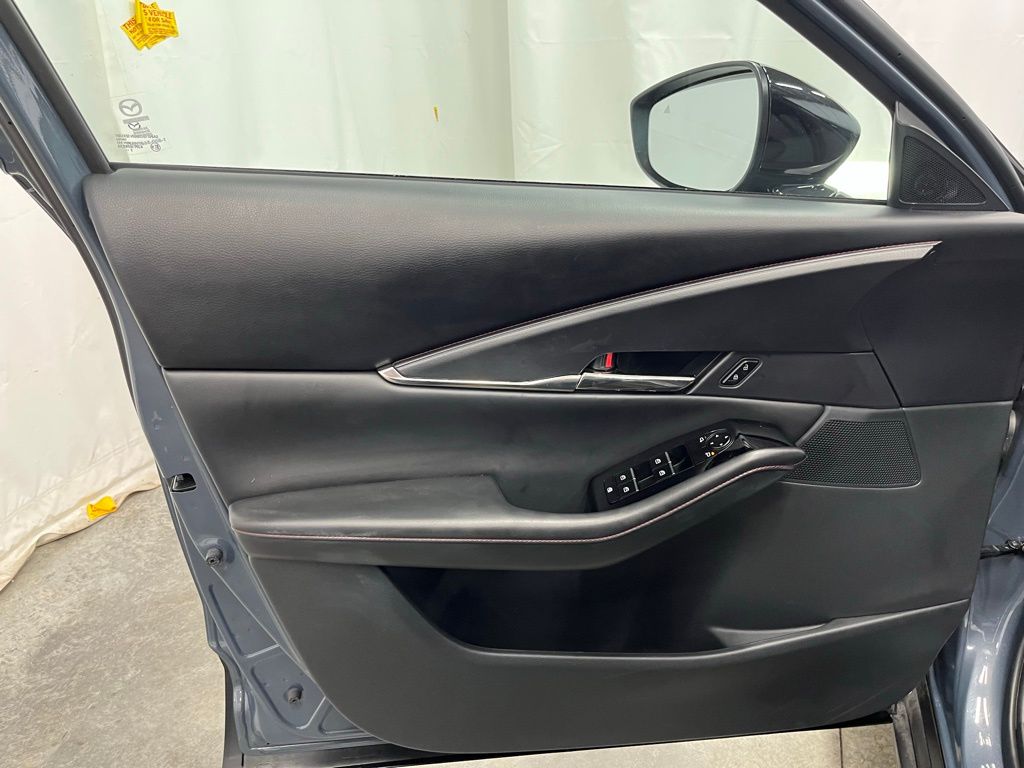 2023 Mazda CX-30 2.5 S Carbon photo 9