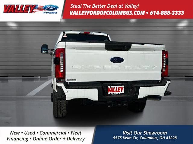 2025 Ford F-250 XL photo 4