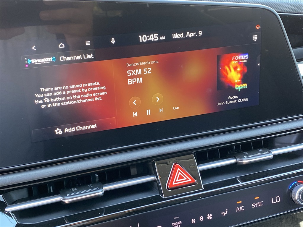 2025 Kia Niro EX photo 15