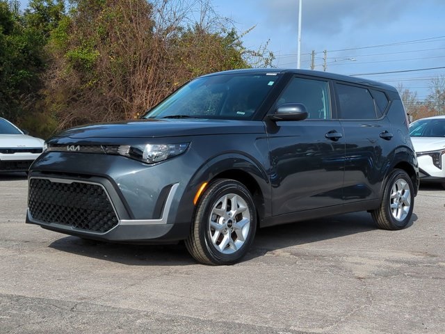 2024 Kia Soul LX's photo