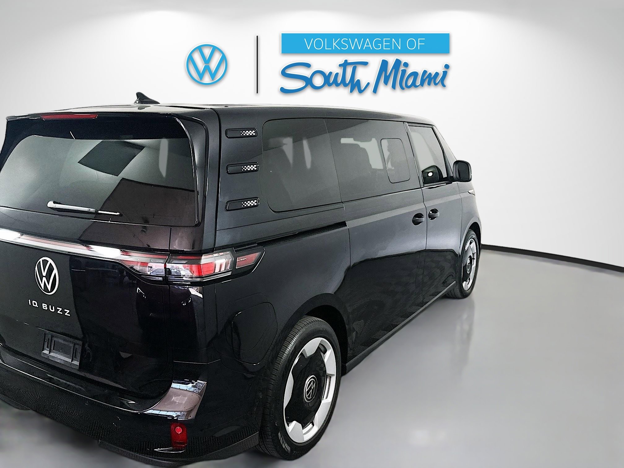 2025 Volkswagen ID. Buzz Pro S photo 4