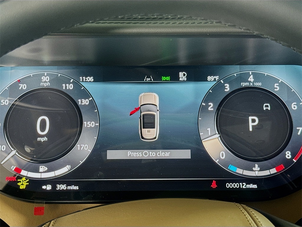 2025 Land Rover Range Rover SE photo 9