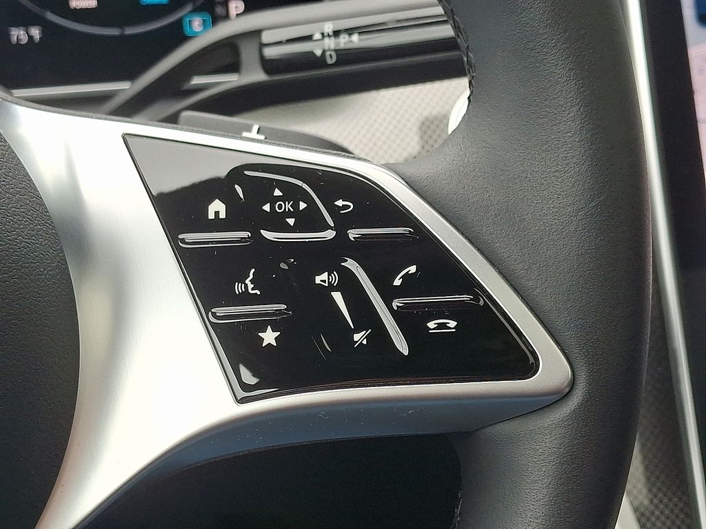 2025 Mercedes Benz C 300 4MATIC photo 20