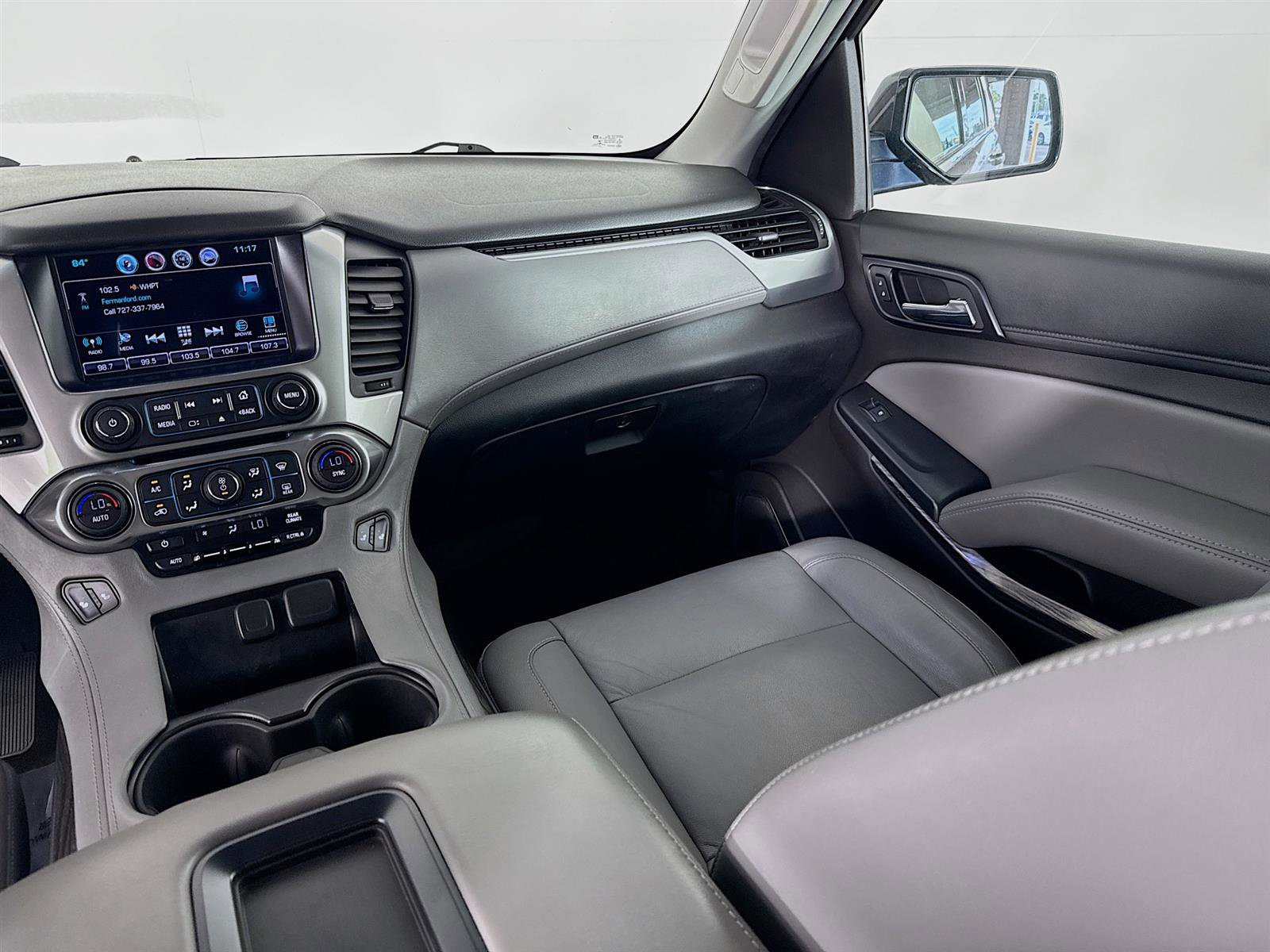 2016 Chevrolet Tahoe LT photo 21