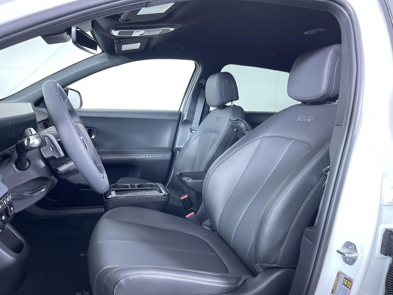 2025 Hyundai Ioniq 5 photo 11