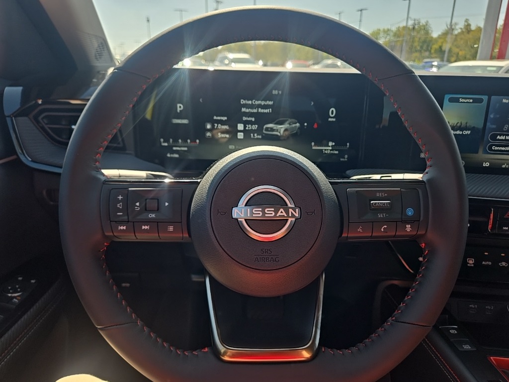 2026 Nissan Kicks SR photo 13