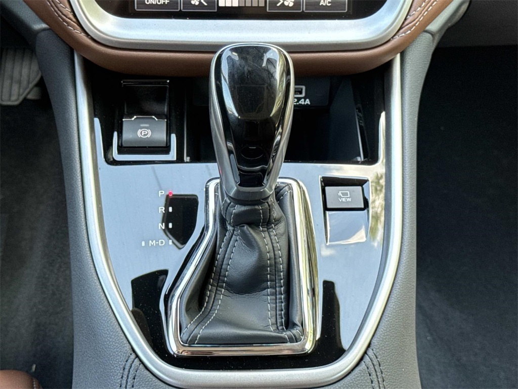 2025 Subaru Outback Touring XT photo 20