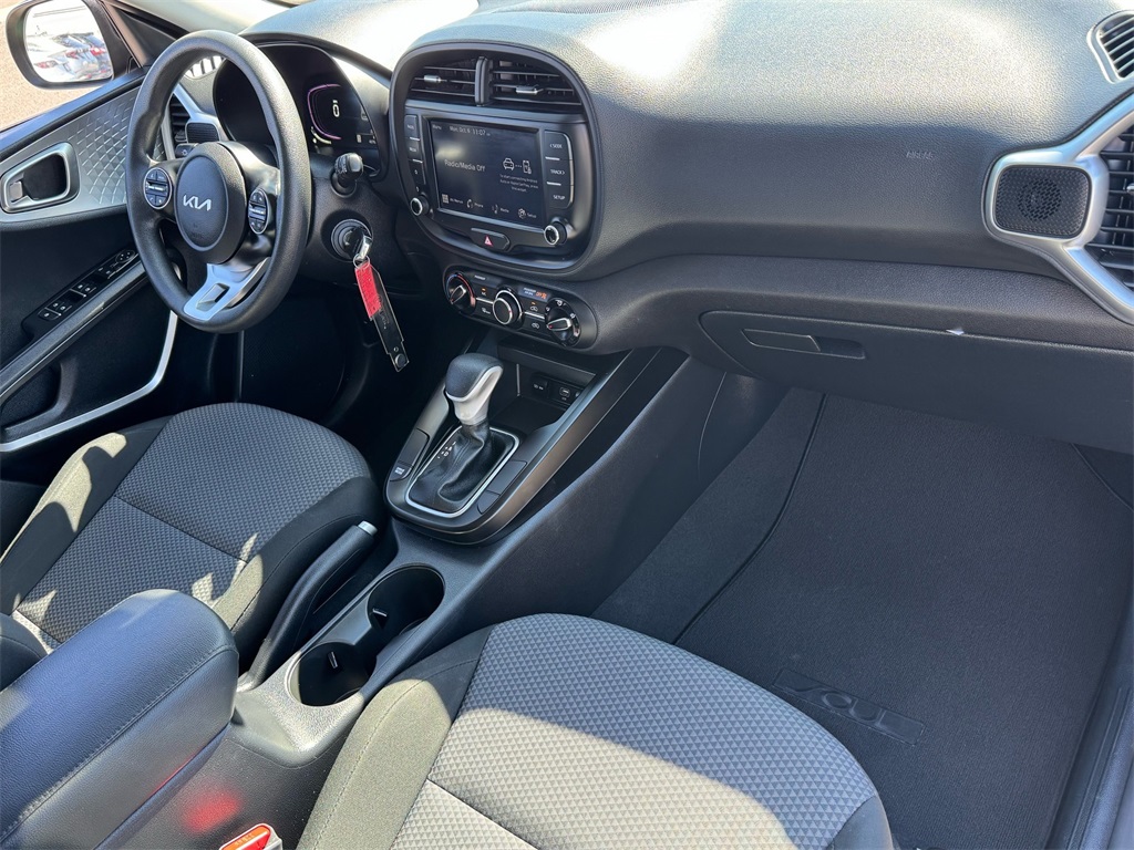 2023 Kia Soul LX photo 21