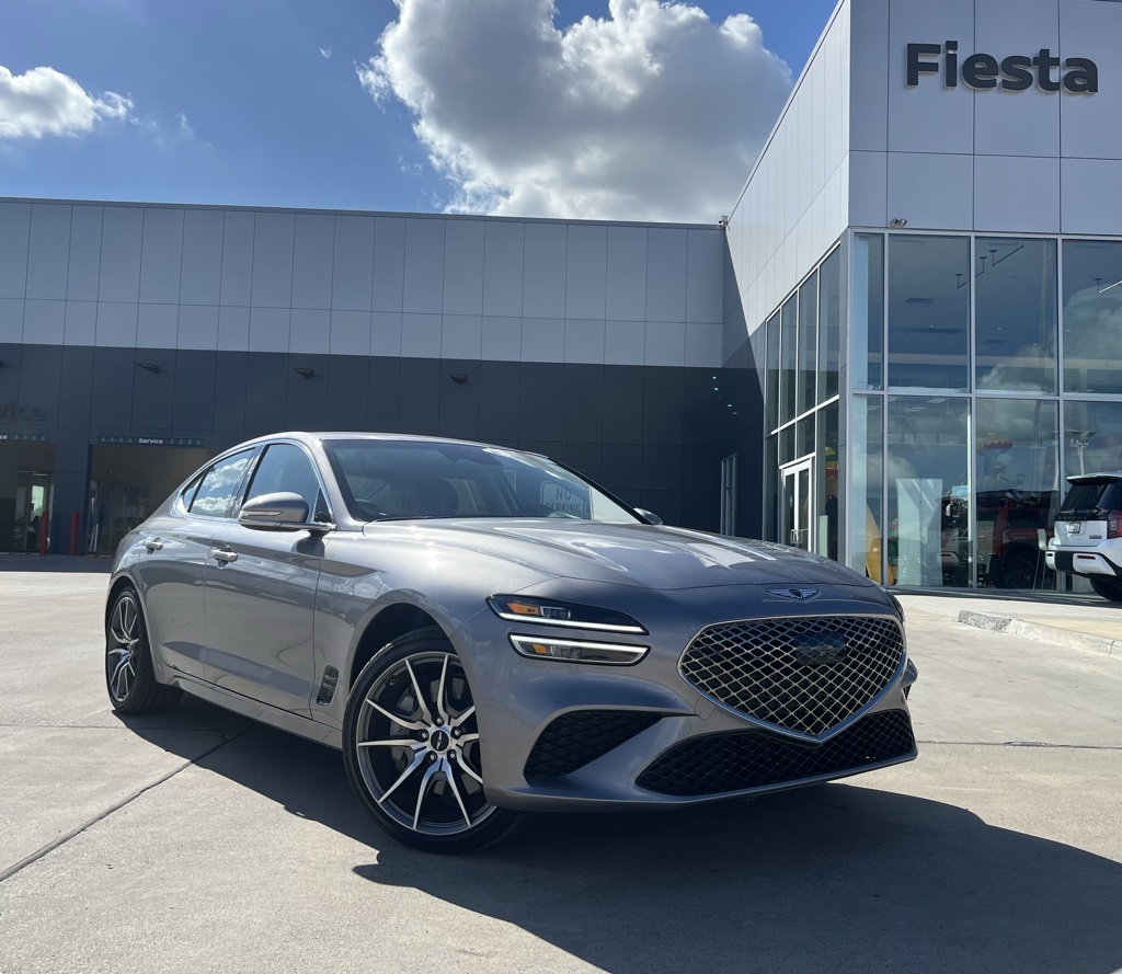 2025 GENESIS G70 Standard's photo