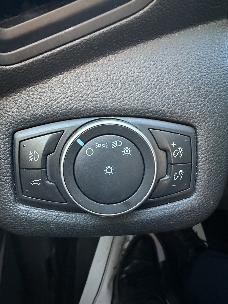 2019 Ford Escape SEL photo 19