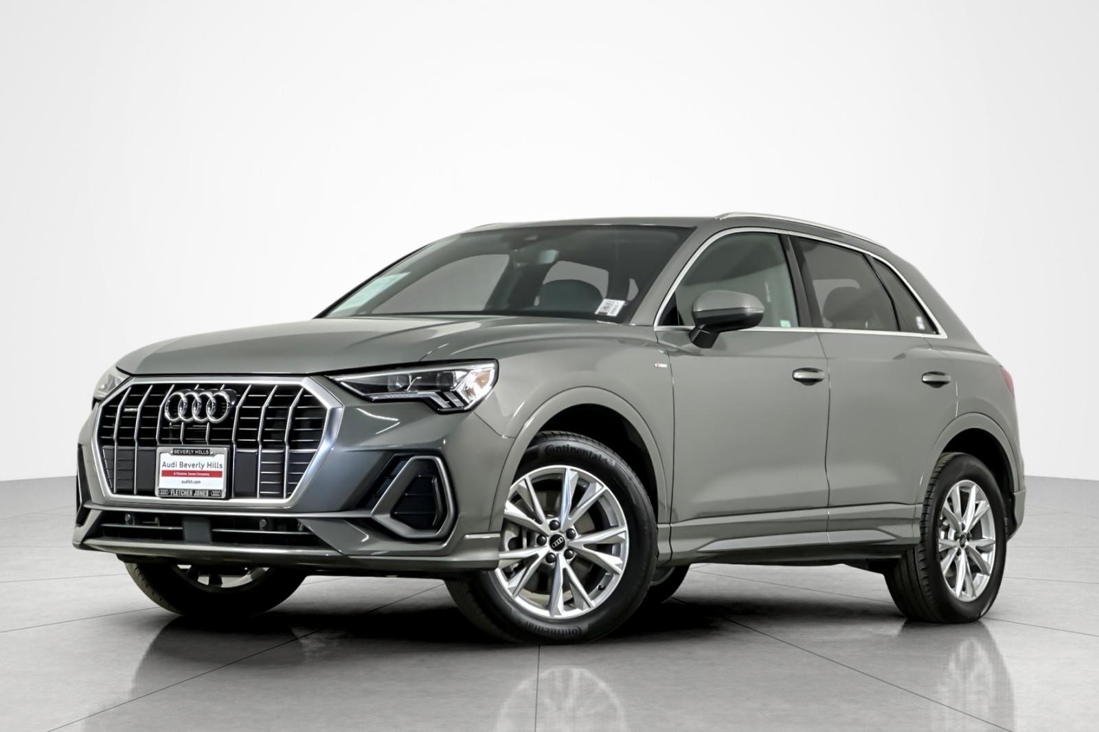 2024 Audi Q3 S Line Premium's photo